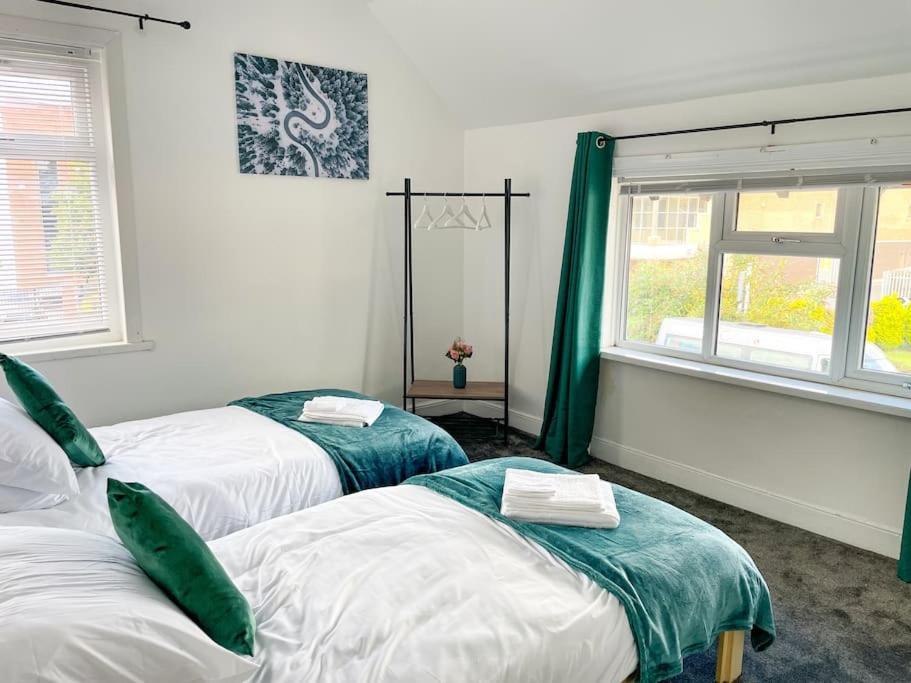 Apartmán Perfect For Contractors & Families! 7 Beds Free Parking Birmingham Exteriér fotografie