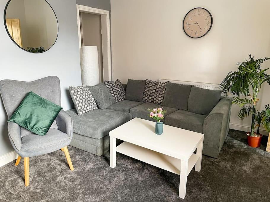 Apartmán Perfect For Contractors & Families! 7 Beds Free Parking Birmingham Exteriér fotografie