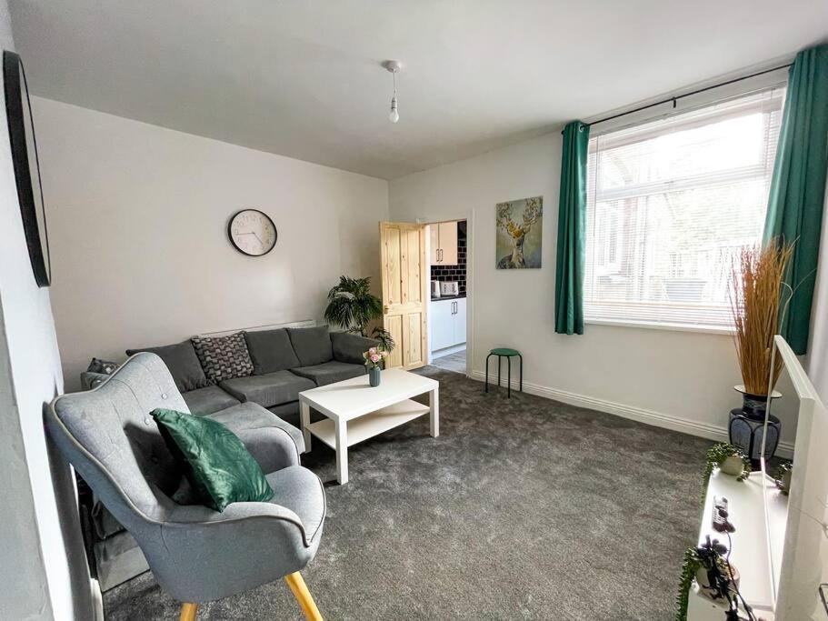 Apartmán Perfect For Contractors & Families! 7 Beds Free Parking Birmingham Exteriér fotografie